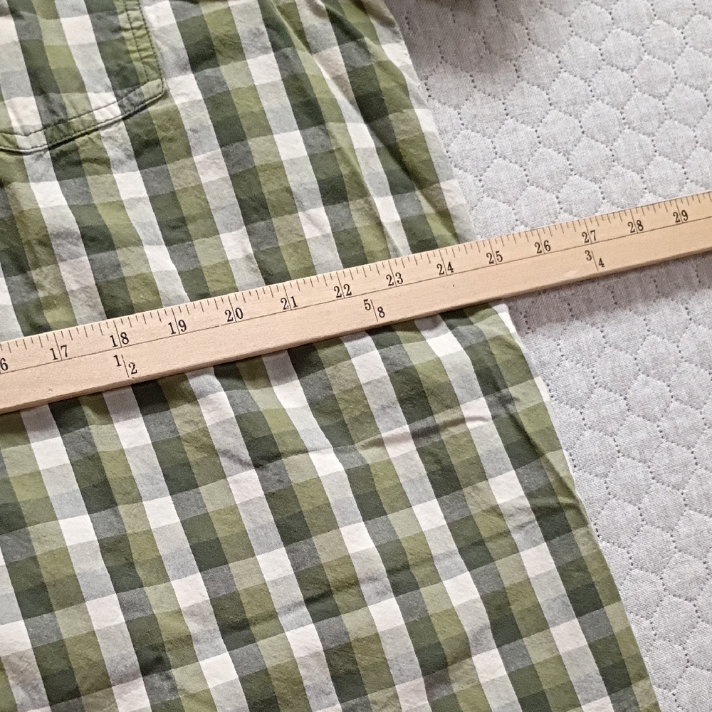 Carhartt Men's XL Green Plaid Button Down Shirt - Picture 5 of 7